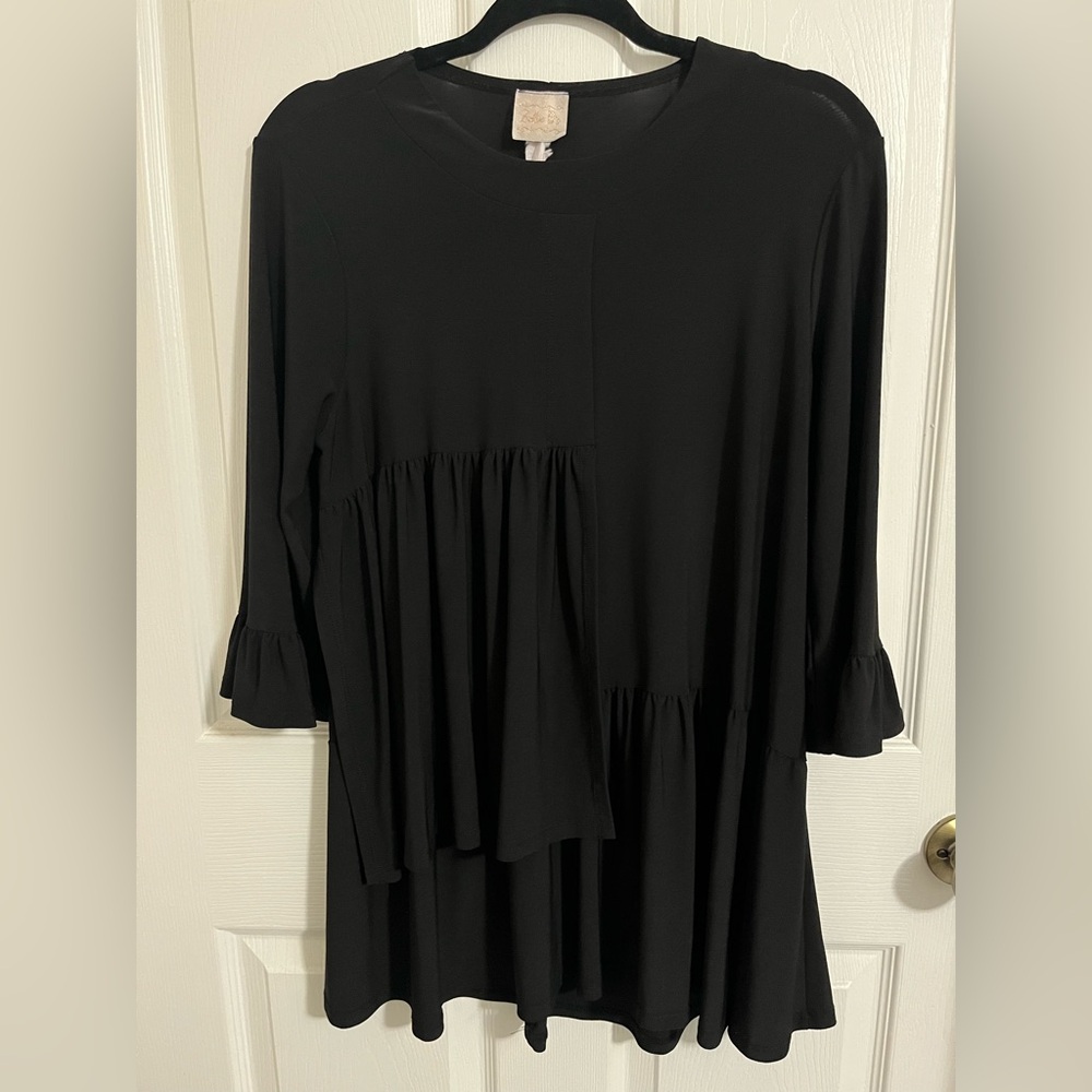 Zadie bs Black Women's Tunic Top! 🖤